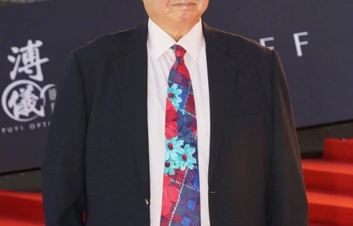 洪天明回应爸爸洪金宝暴瘦：爸爸做手术期间不能吃东西才瘦的|金像奖|儿子|大肠|颁奖礼|年纪