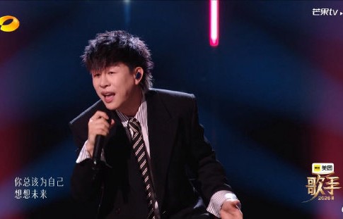 胡彦斌在结尾衔接《月光》的设计有什么特别的寓意？