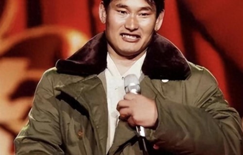 一场十万依旧走穴不停，大衣哥五一忙碌不停，真正受益者是谁