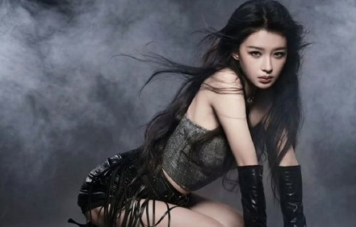 网友们如何评价《乘风2026》这种“不完美”的真实综艺风格？|孙怡综艺反应|孙怡|明星窘迫瞬间|盘腿坐撤回|综艺真实感