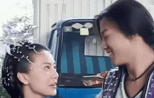 想不通以前为什么不觉得何润东帅，大美女高圆圆看到他都会沦陷 ​​​