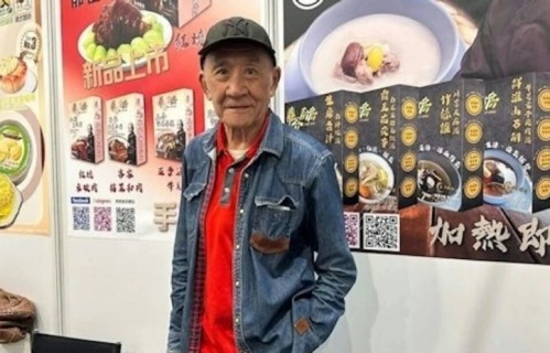 TVB老戏骨忍无可忍含泪再揭家丑，每月给大儿子五万，仍不知足