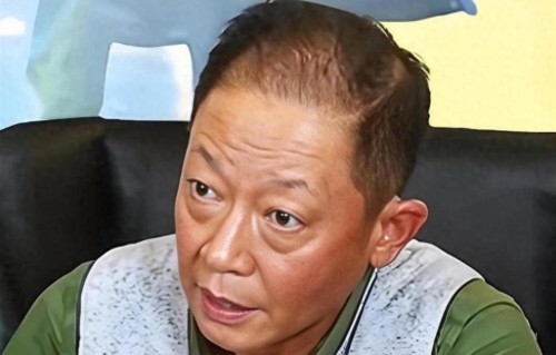 59岁王志文提及后事，骨灰撒大海，不设墓地，丧葬钱留老婆孩子花