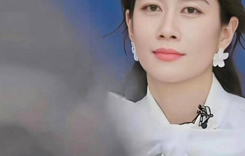 李小冉李心洁等不愿选温峥嵘，现实很残酷，她全程微笑尴尬的是别人