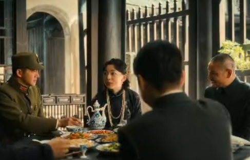 《八千里路云和月》一顿饭成真爱验金石，难怪万福玉娇结局最圆满