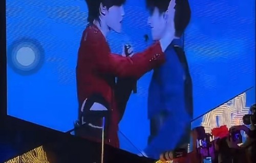 朱志鑫苏新皓澳门演唱会上演的偶像剧具体情节是怎样的？|朱苏|苏朱|舞台|粉丝|台词