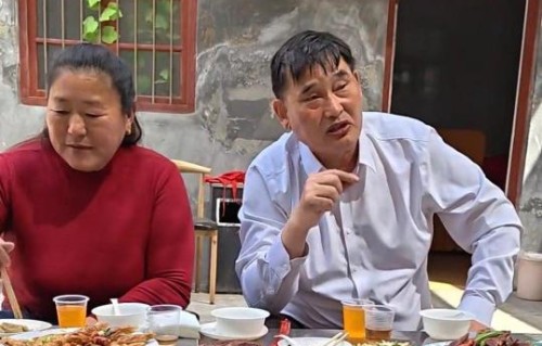 朱之文作为草根明星，为何能保持十年商演报价不变？