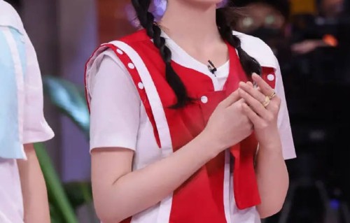 《你好星期六》把张婧仪周也弄错了！张婧仪方发声明要求节目组道歉