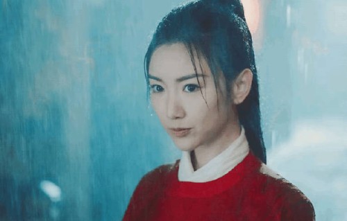 毛晓彤本人是否回应过关于她面部皮肤状态的争议？