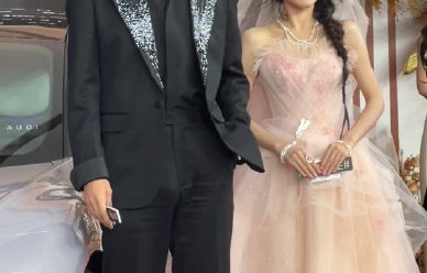 为什么网友评价余茵在红毯互动是‘饭撒的神’？