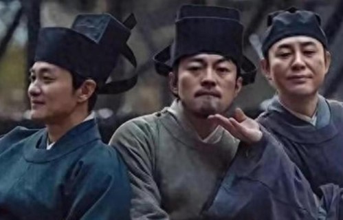 周一围张颂文林家川三家聚会，张颂文妻儿出镜，老婆漂亮有气质