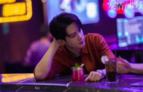 檀健次王楚然主演《爱情有烟火》今晚开播，欢喜冤家解锁投行职场里的烟火日常|CCTV-8|史成业|钱菲|都市情感|都市