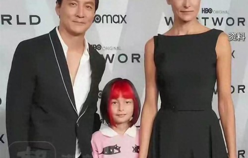 吴彦祖妻子Lisa S.宣布复出！退圈13年回归，48岁素颜状态惊艳全网