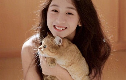 田亮、叶一茜晒照庆祝森碟18岁生日，网友：风一样的女子长大了