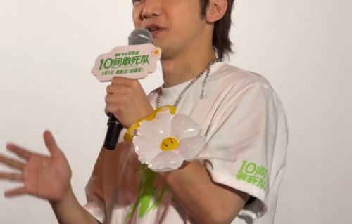 蒋龙和张弛在电影《10间敢死队》宣传期的互动具体是怎样的？