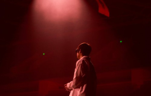 粉丝买错徐良演唱会门票获赠票上大屏|偶像|追星|救命
