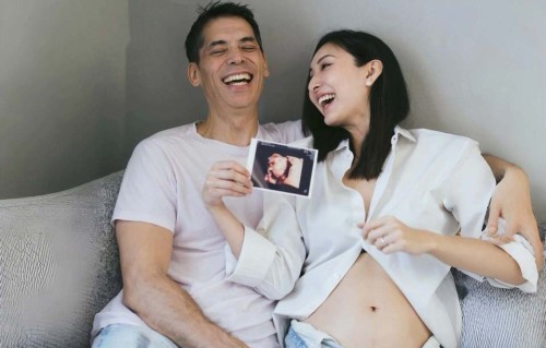恭喜！TVB前美女主播宣布怀孕，婚后和外籍老公移居日本