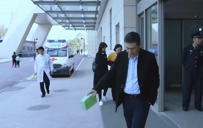 打开网易新闻 查看精彩图片