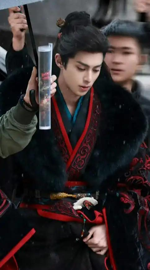 图四